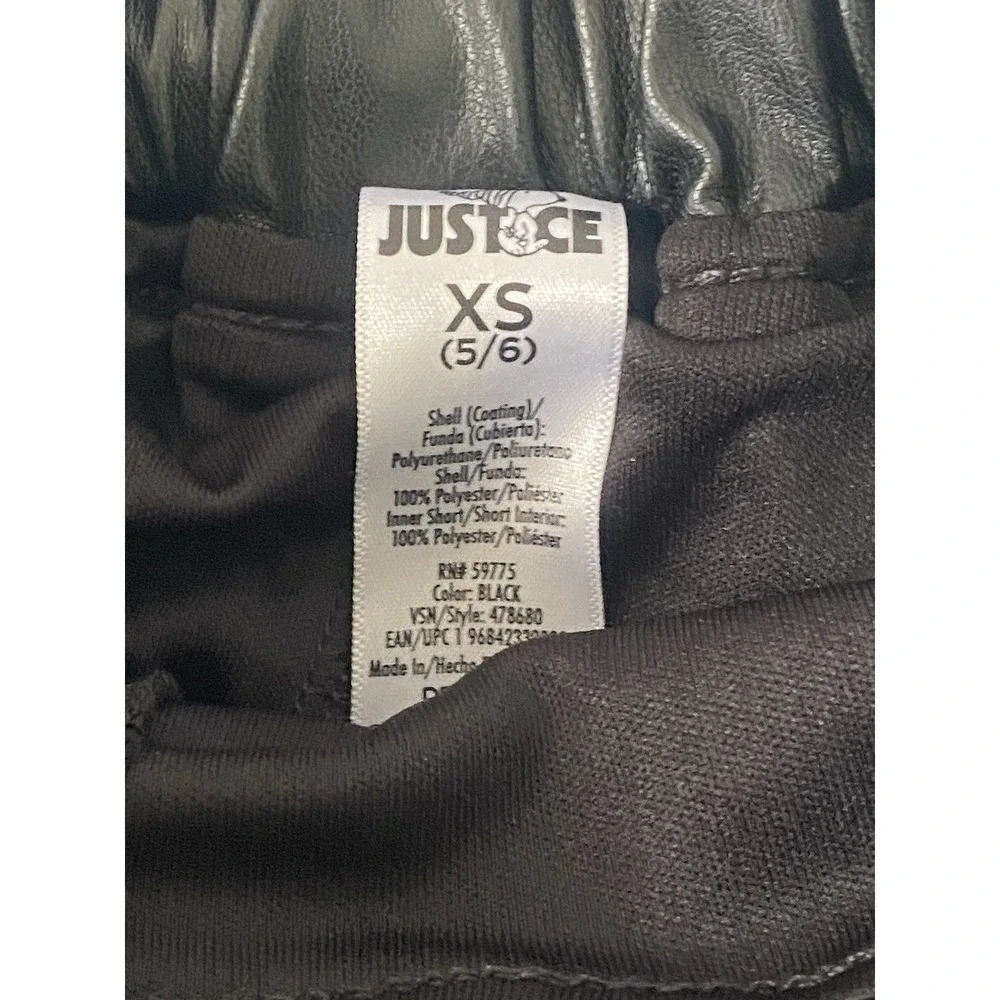 Justice Girls Size 5/6 Snoopy Skirt